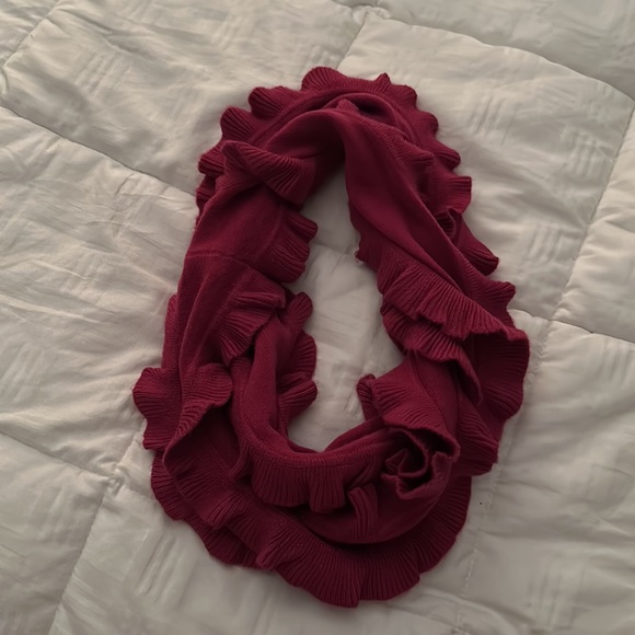 RUFFLED PURPLE/DEEP PINK INFINITY SCARF NEW - Picture 4 of 5